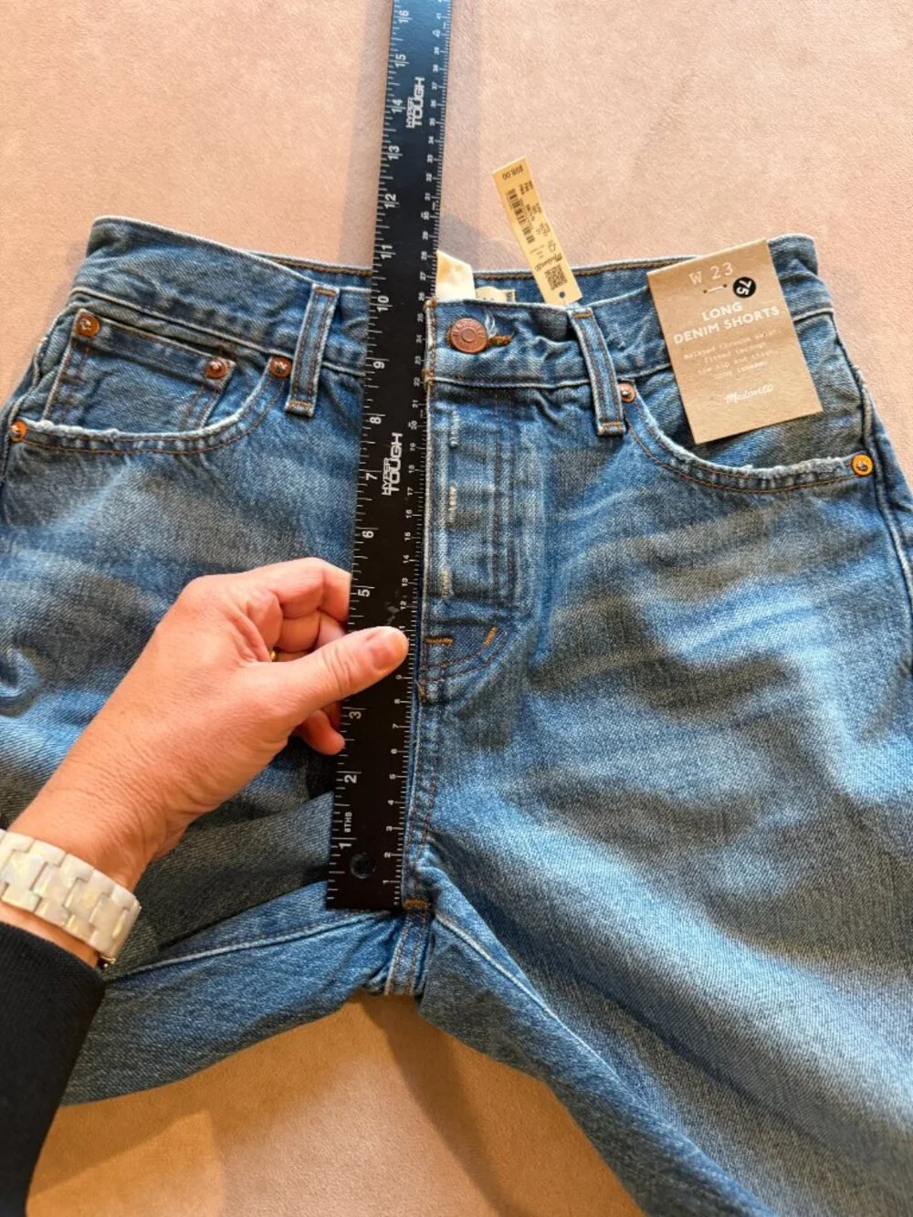 Madewell Long Denim Shorts in Pedersen Wash • size 23 • NWT• Pedersen Wash